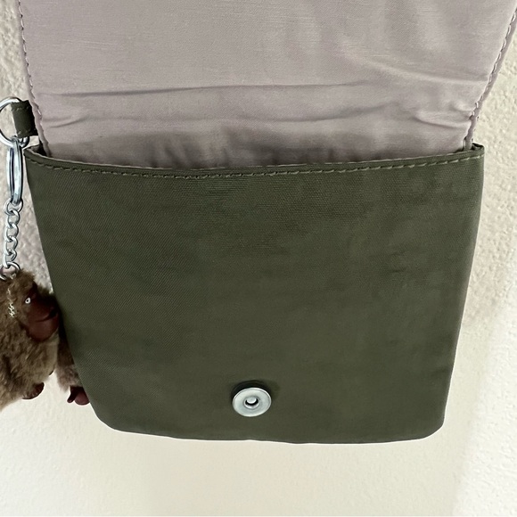 Kipling crossbody bag, LIKE NEW!!! Same or next day shipping - Picture 2 of 5